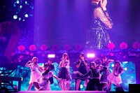 「=LOVE 4th ANNIVERSARY PREMIUM CONCERT」の様子。(c)YOANI