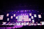 「=LOVE 4th ANNIVERSARY PREMIUM CONCERT」の様子。(c)YOANI