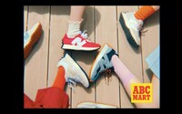 AKB48出演「ニューバランス327 Walking Dance 篇」本編より。