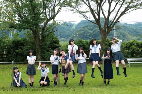 22/7の1st写真集の先行カット。