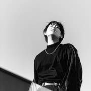 尾崎裕哉が父のネックレス着けて「行列のできる法律相談所」に登場、山田涼介は巨大魚を食す