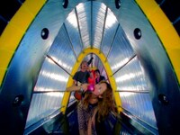 the brilliant green「CALL MY NAME」ミュージックビデオより。