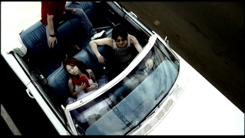 the brilliant green「Rainy days never stays」ミュージックビデオより。