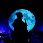 脇田もなり5周年ライブ、満月をバックに“ドリカヨ”編成パフォーマンス