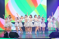 ≠MEによるパフォーマンスの様子。