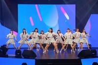 ≠MEによるパフォーマンスの様子。