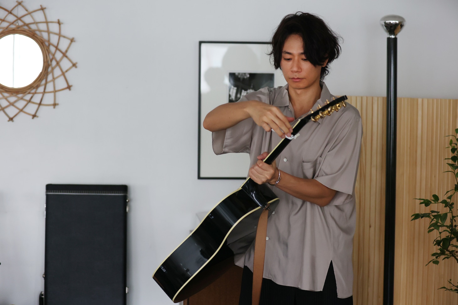 CM「ペイディ 買えるは、叶えるの始まり。 川上洋平篇」より。