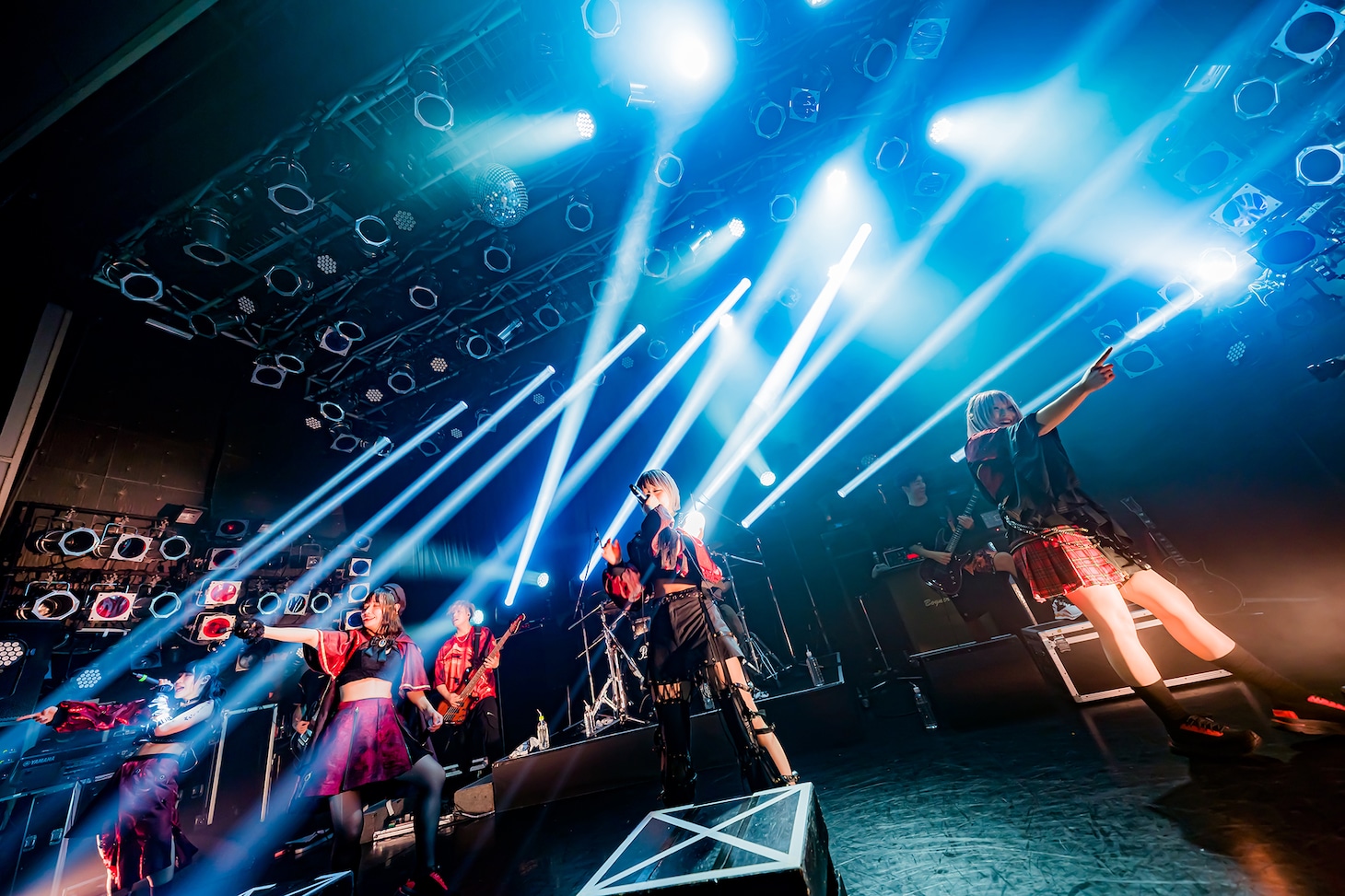「miscast 2YEARS ANNIVERSARY -BAND SET ONEMAN-」の様子。