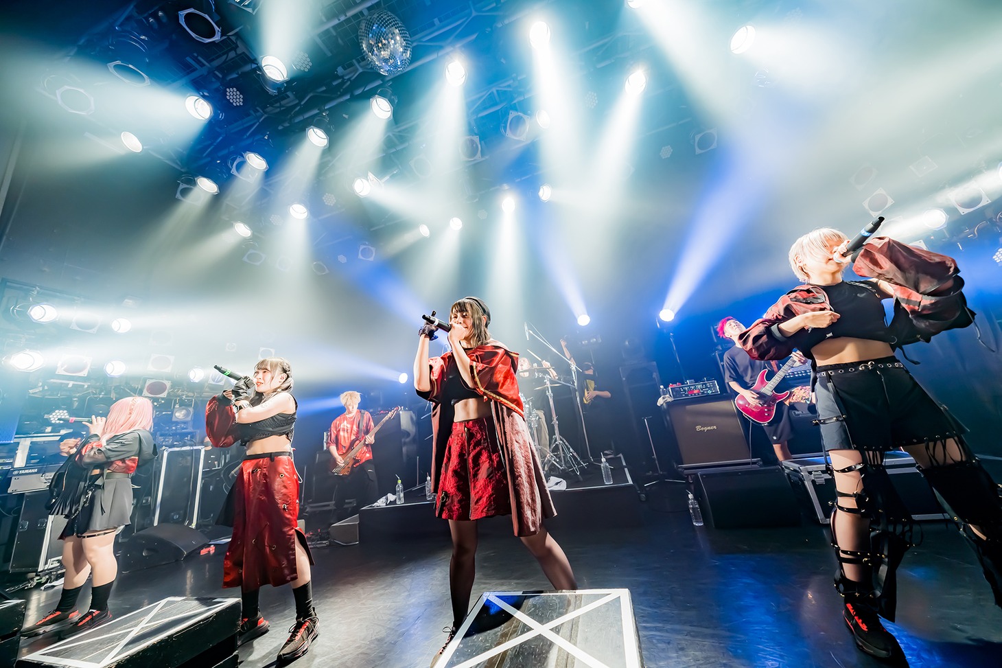 「miscast 2YEARS ANNIVERSARY -BAND SET ONEMAN-」の様子。