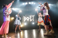 BOLT「#BOLT関東デマス ～初ライブツアーの巻～」第2部の様子。（撮影：笹森健一）
