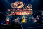 ジェニーハイがバラエティ豊かなパフォーマンス見せた初アリーナ公演、アイナやちゃんみなも登場