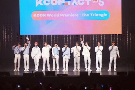 「KCON World Premiere: The Triangle」JO1の第2部のライブの様子。 （写真提供：CJ ENM） 「KCON:TACT HI 5」 (c)CJ ENM Co., Ltd, All Rights Reserved