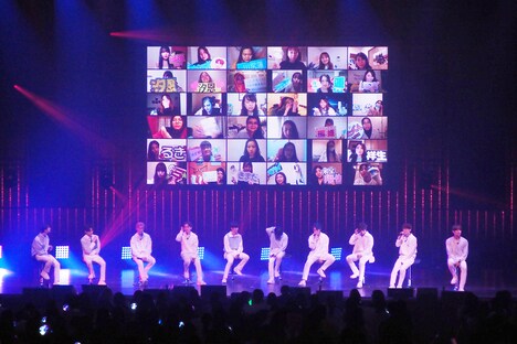 「KCON World Premiere: The Triangle」JO1の第2部のライブの様子。 （写真提供：CJ ENM） 「KCON:TACT HI 5」 (c)CJ ENM Co., Ltd, All Rights Reserved