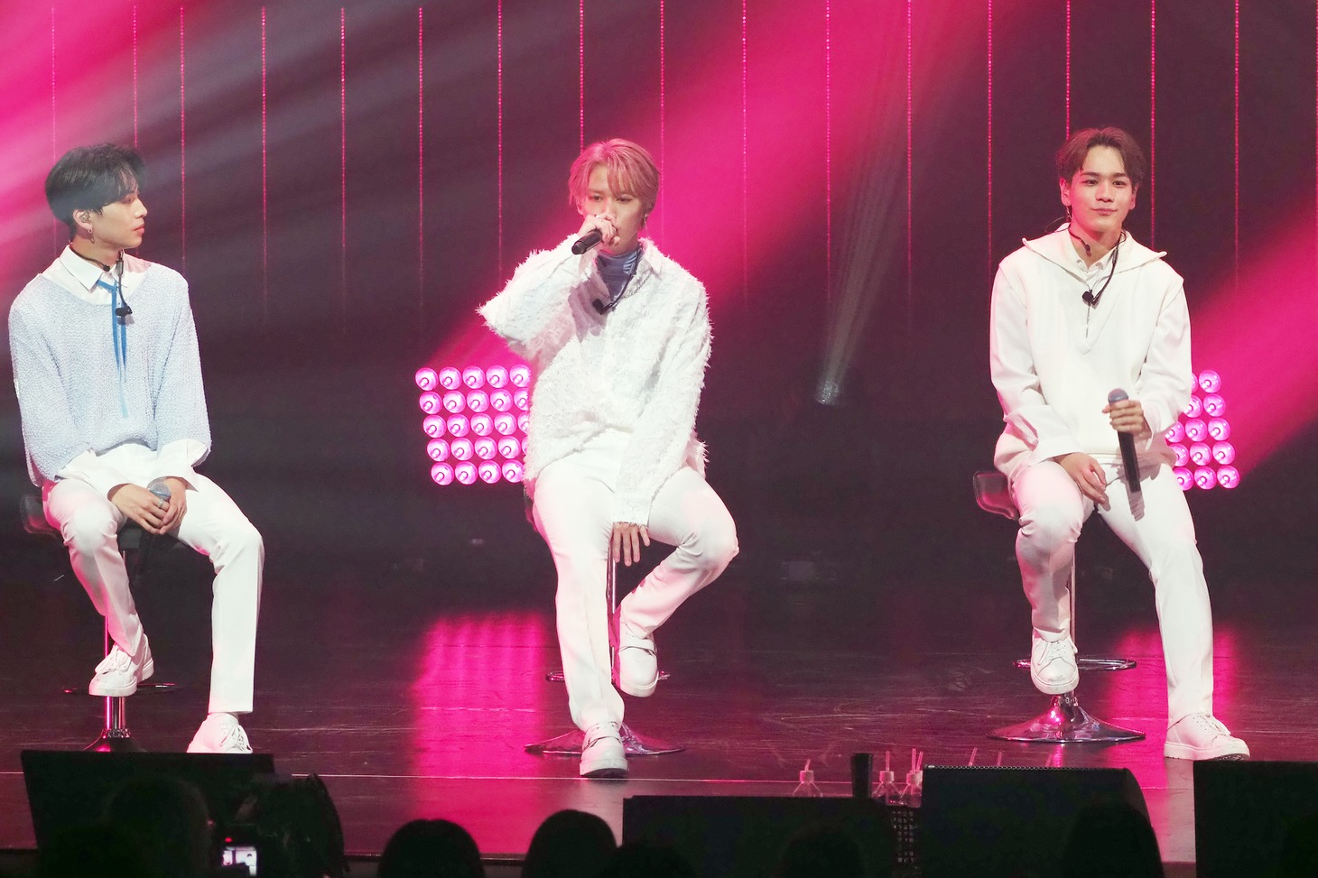 「KCON World Premiere: The Triangle」JO1の第2部のライブの様子。 （写真提供：CJ ENM） 「KCON:TACT HI 5」 (c)CJ ENM Co., Ltd, All Rights Reserved