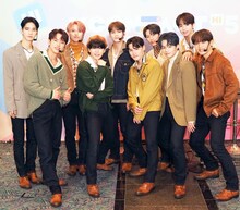 JO1のフォトセッションの様子。 （写真提供：CJ ENM） 「KCON:TACT HI 5」 (c)CJ ENM Co., Ltd, All Rights Reserved