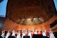 私立恵比寿中学「エビ中 秋声と螻蛄と音楽の輝き 題して『ちゅうおん』2021」初日公演の様子。