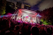 「SILENT SIREN きららリベンジ～サイサイ10歳祭～」の様子。（撮影：上飯坂一）