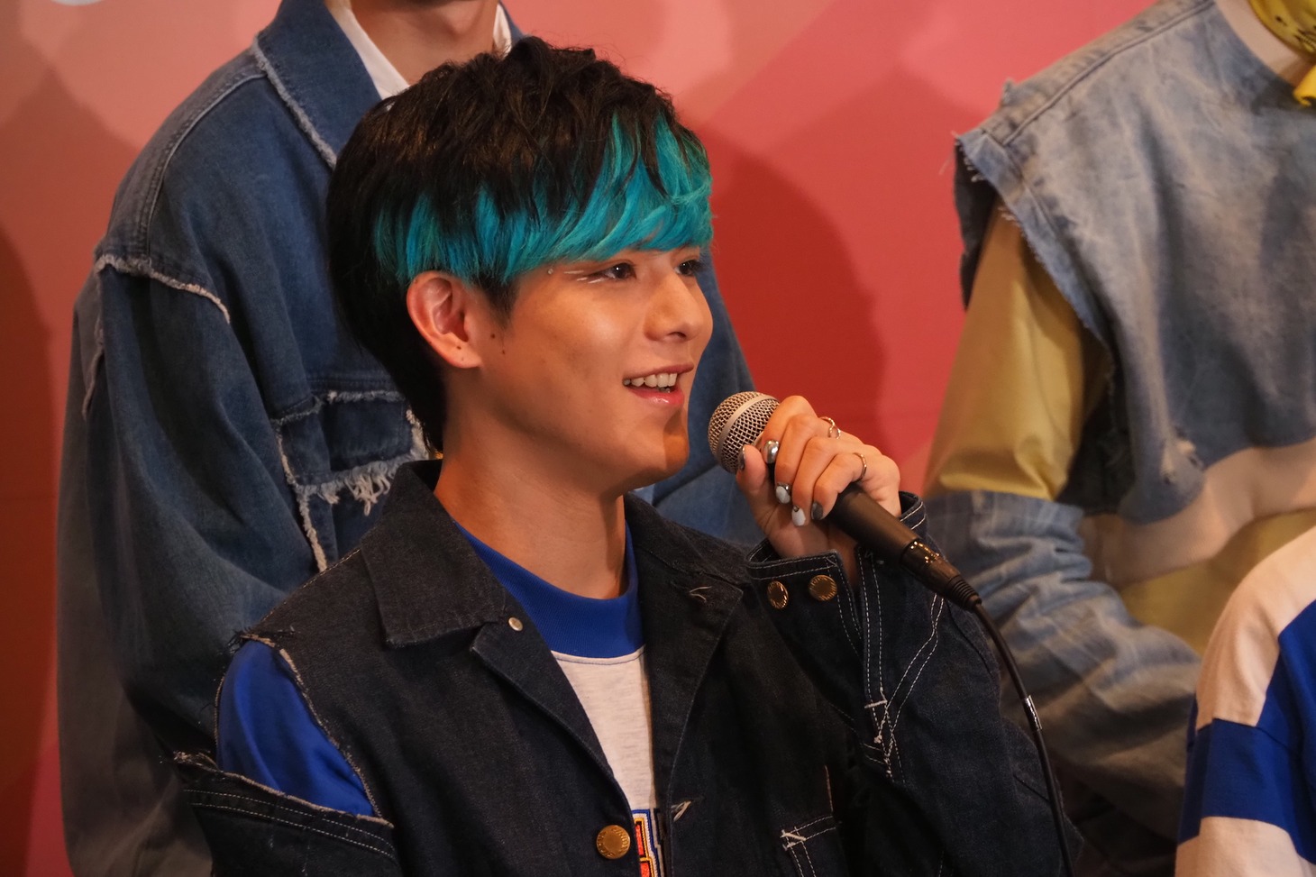 A.rik（円神） （写真提供：CJ ENM） 「KCON:TACT HI 5」 (c)CJ ENM Co., Ltd, All Rights Reserved
