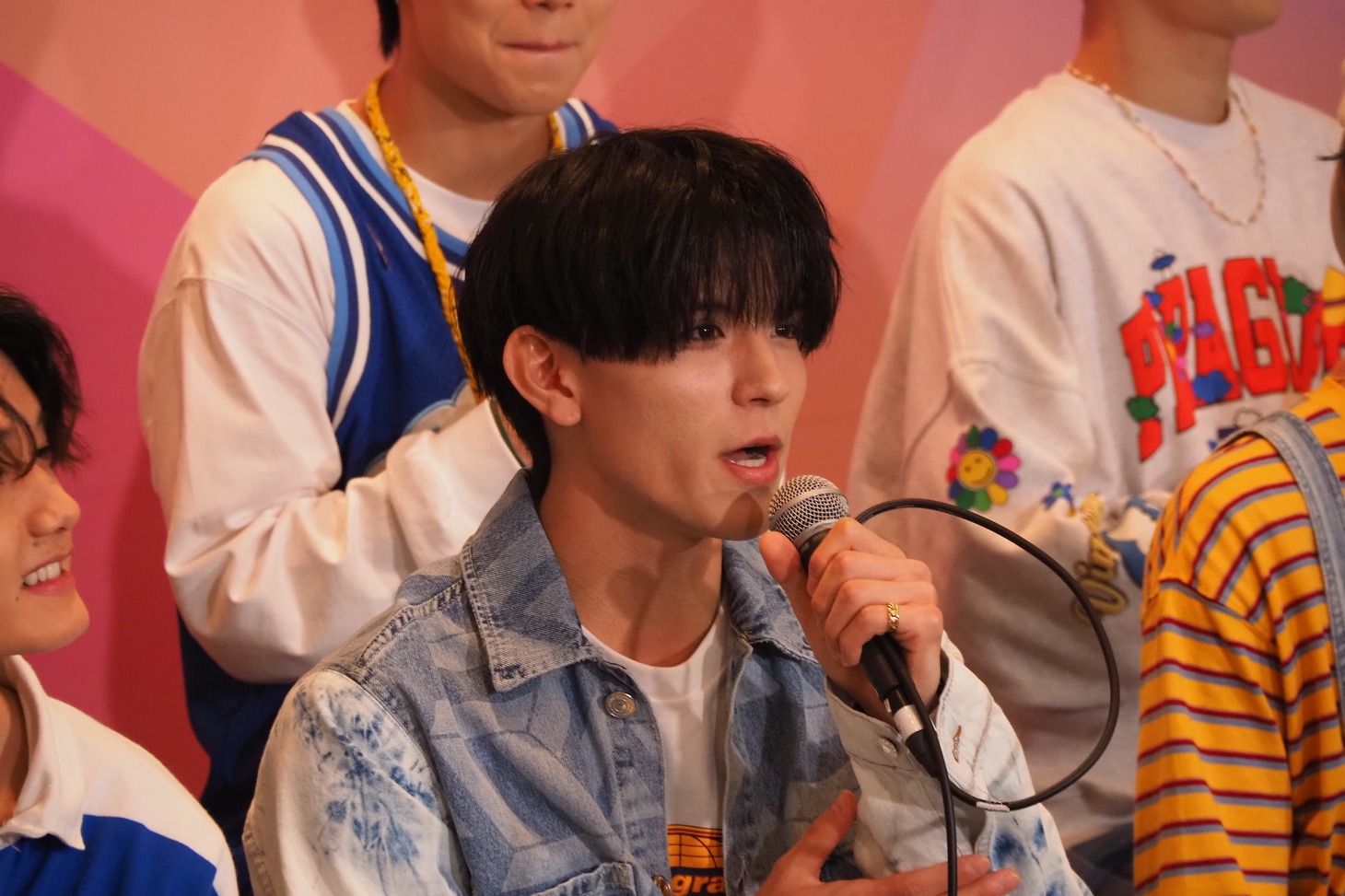 宮里ソル（円神） （写真提供：CJ ENM） 「KCON:TACT HI 5」 (c)CJ ENM Co., Ltd, All Rights Reserved
