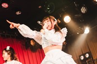 ワールズエンド。によるライブの様子。