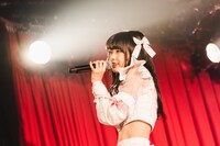 ワールズエンド。によるライブの様子。