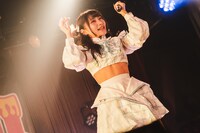 ワールズエンド。によるライブの様子。