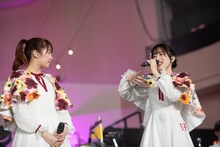 初のソロパフォーマンスについて話す桜木心菜（右）。