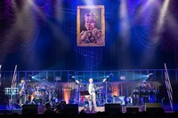 名曲「スローなブギにしてくれ（I want you）」を歌う南佳孝。