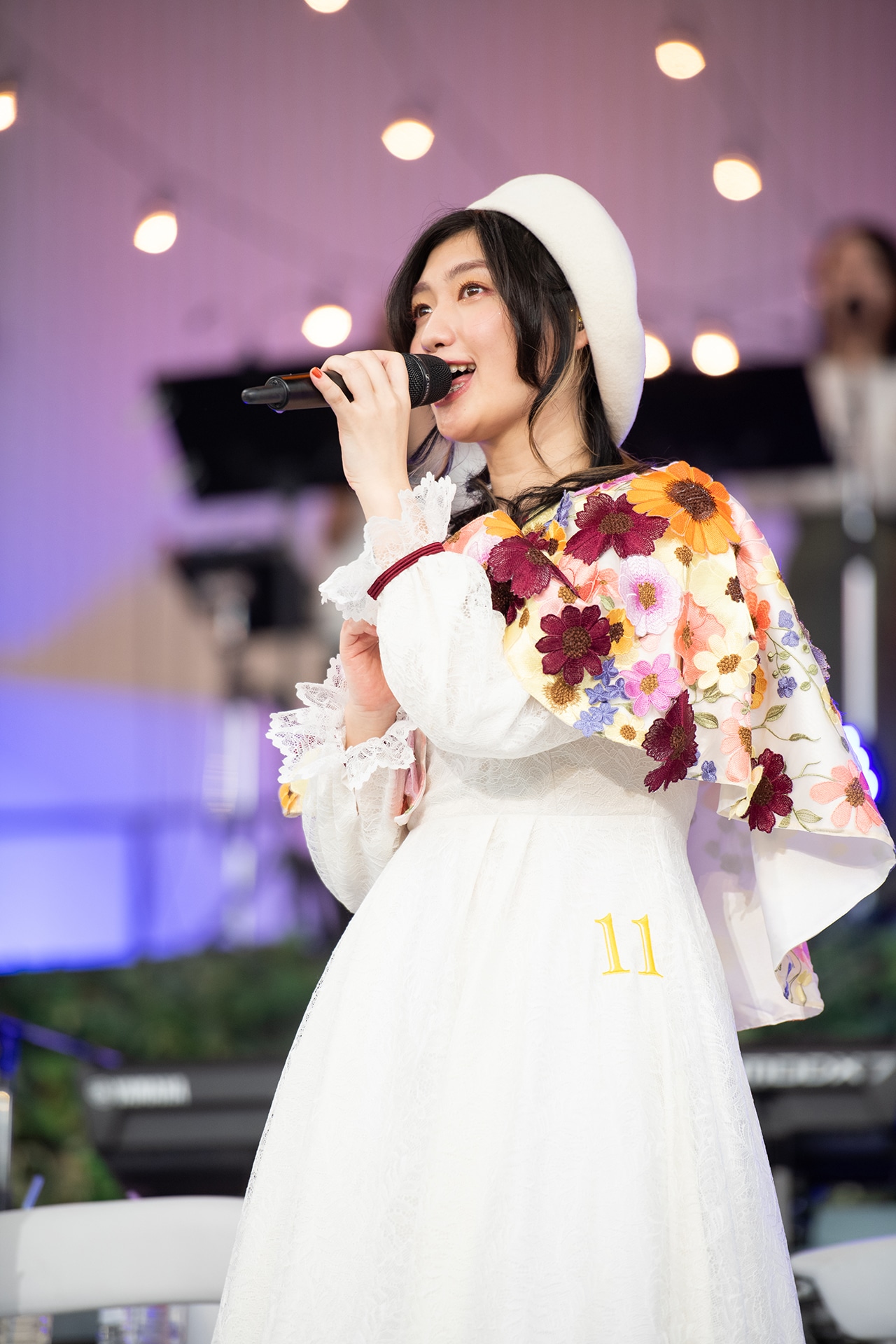 小林歌穂