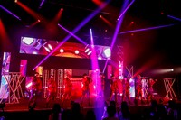 SUPER★DRAGON（撮影：小坂茂雄）