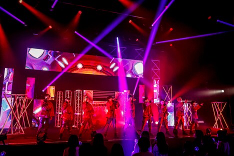 SUPER★DRAGON（撮影：小坂茂雄）