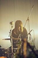 フクダヒロア（Dr）（Photo by Yuki Kawashima）