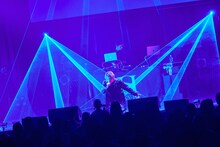 SKY-HIのライブの様子。（撮影：後藤壮太郎）