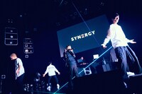 SKY-HIのライブの様子。（撮影：後藤壮太郎）