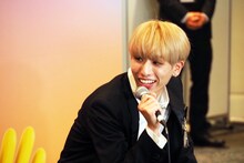 浦野秀太（OWV）（写真提供：CJ ENM） 「KCON:TACT HI 5」 (c)CJ ENM Co., Ltd, All Rights Reserved