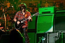 松本孝弘（B'z / G）