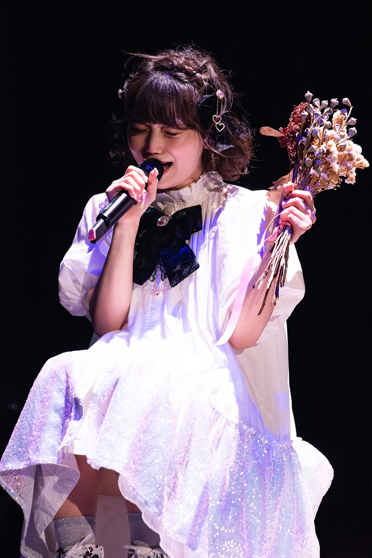 小山ひな
