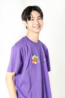 THE SUPER FRUITの鈴木志音。