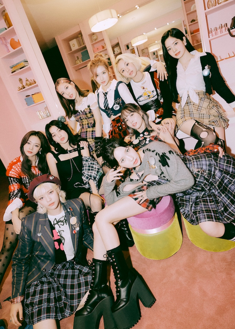 Twiceが全編英詞曲でキュートにダンスパーティへ The Stereotypesとyves Vのリミックスも収録 動画あり 音楽ナタリー