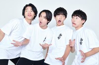 世が世なら!!!変顔ver.のアーティスト写真。