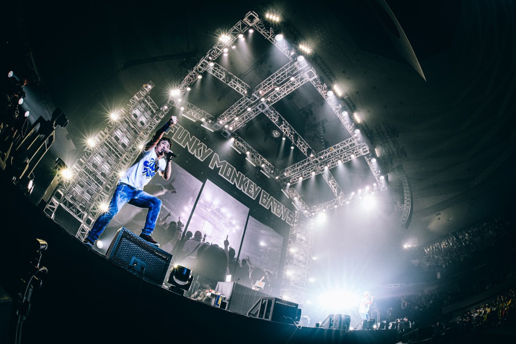 「WE ARE FUNKY MONKEY BΛBY'S in 日本武道館 -2021-」の様子。（Photo by AYAMI KAWASHIMA  / HIJIRI KATO）