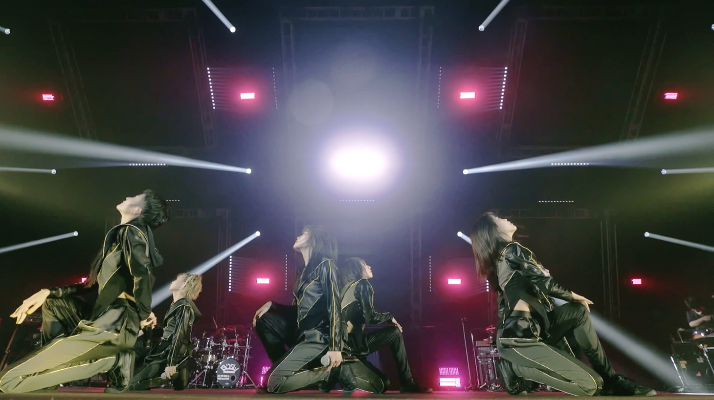 「 BiSH / BE READY [BiSH SPARKS “Get out of boredomZ” EPiSODE 1] @ 宮城セキスイハイムスーパーアリーナ」より。