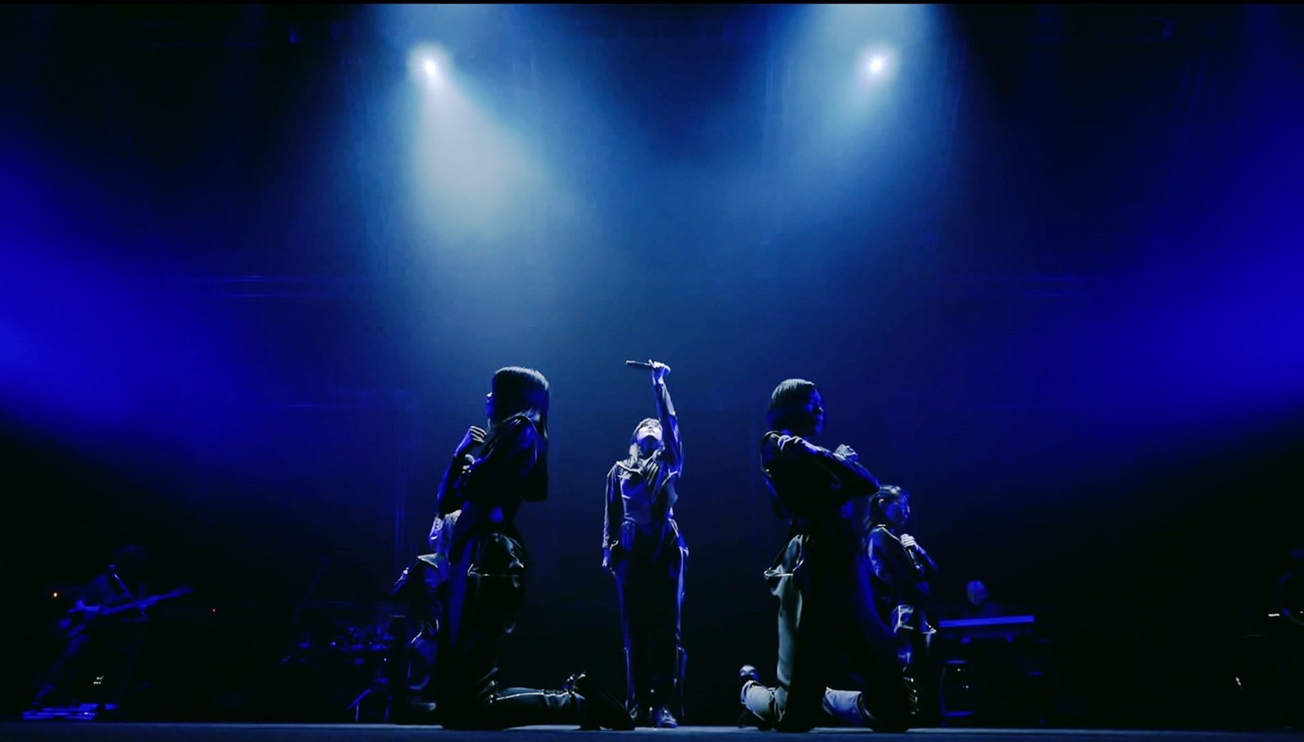 「 BiSH / BE READY [BiSH SPARKS “Get out of boredomZ” EPiSODE 1] @ 宮城セキスイハイムスーパーアリーナ」より。