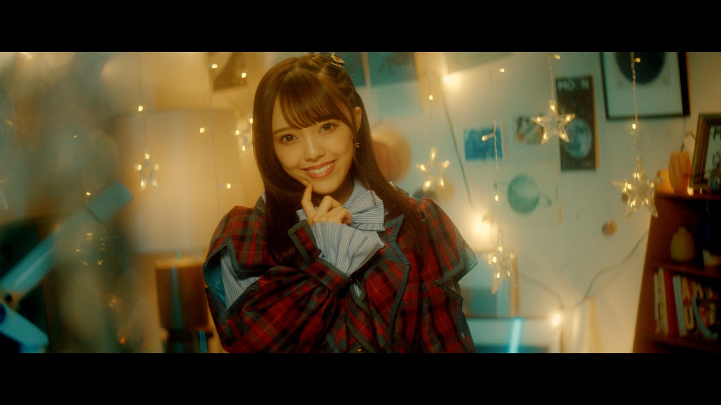 ≠ME「まほろばアスタリスク」ミュージックビデオより。 (c)YOANI/KING RECORDS