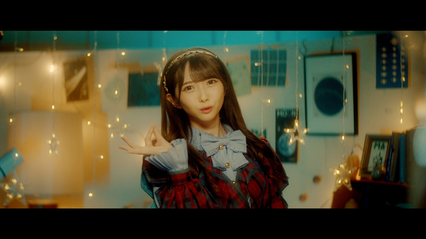 ≠ME「まほろばアスタリスク」ミュージックビデオより。 (c)YOANI/KING RECORDS