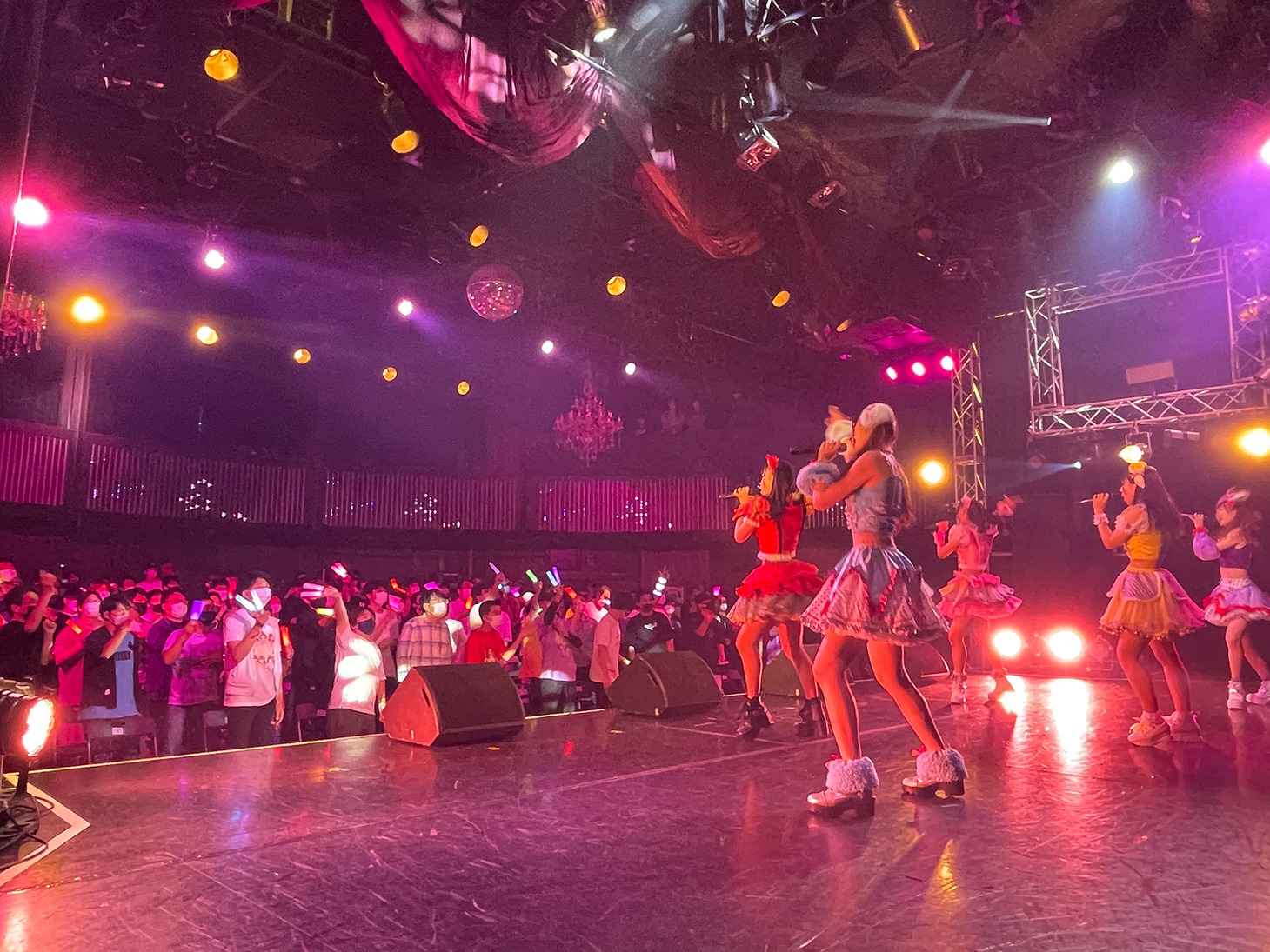 「UPローチ夏の7都市無銭ツアーFINAL」の様子。