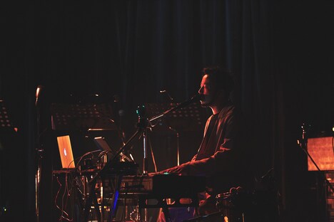 Ryu（Piano, Vo）（撮影：丸山剛由）