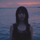 アイナ・ジ・エンド、染まりゆく空をバックに歌い踊る「ペチカの夜」MV