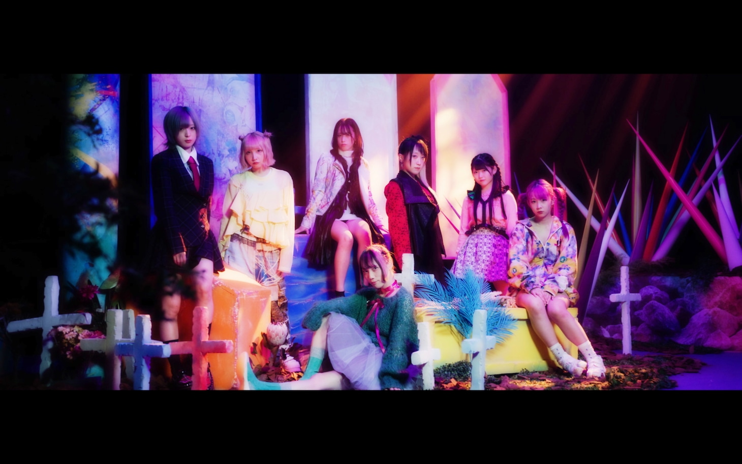 ぜんぶ君のせいだ。「Heavenlyheaven」ミュージックビデオより。