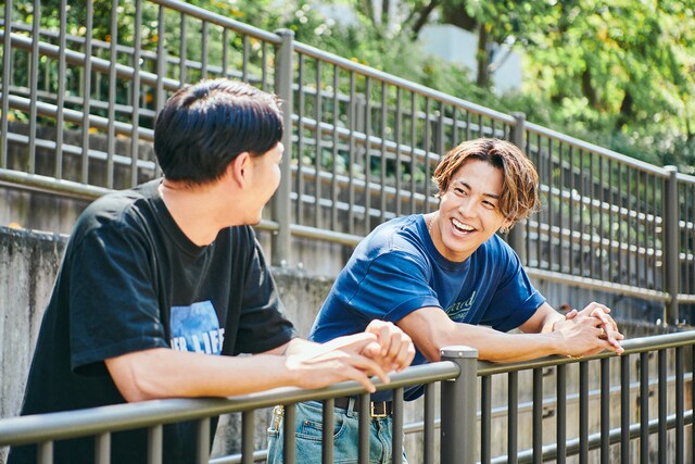 左からSAM、RIKU。